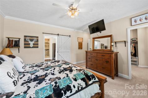 111 Robin Street Hendersonville NC 28739