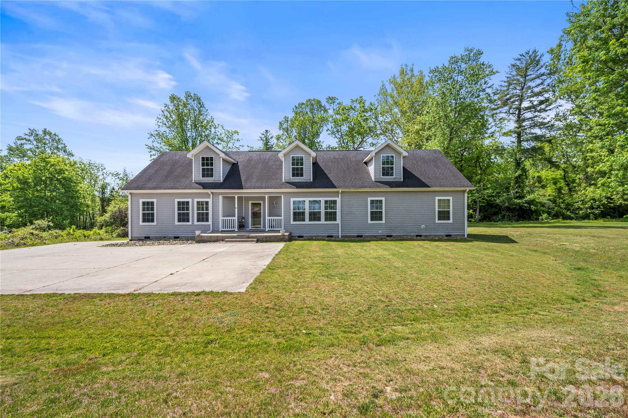 111 Robin Street Hendersonville NC 28739