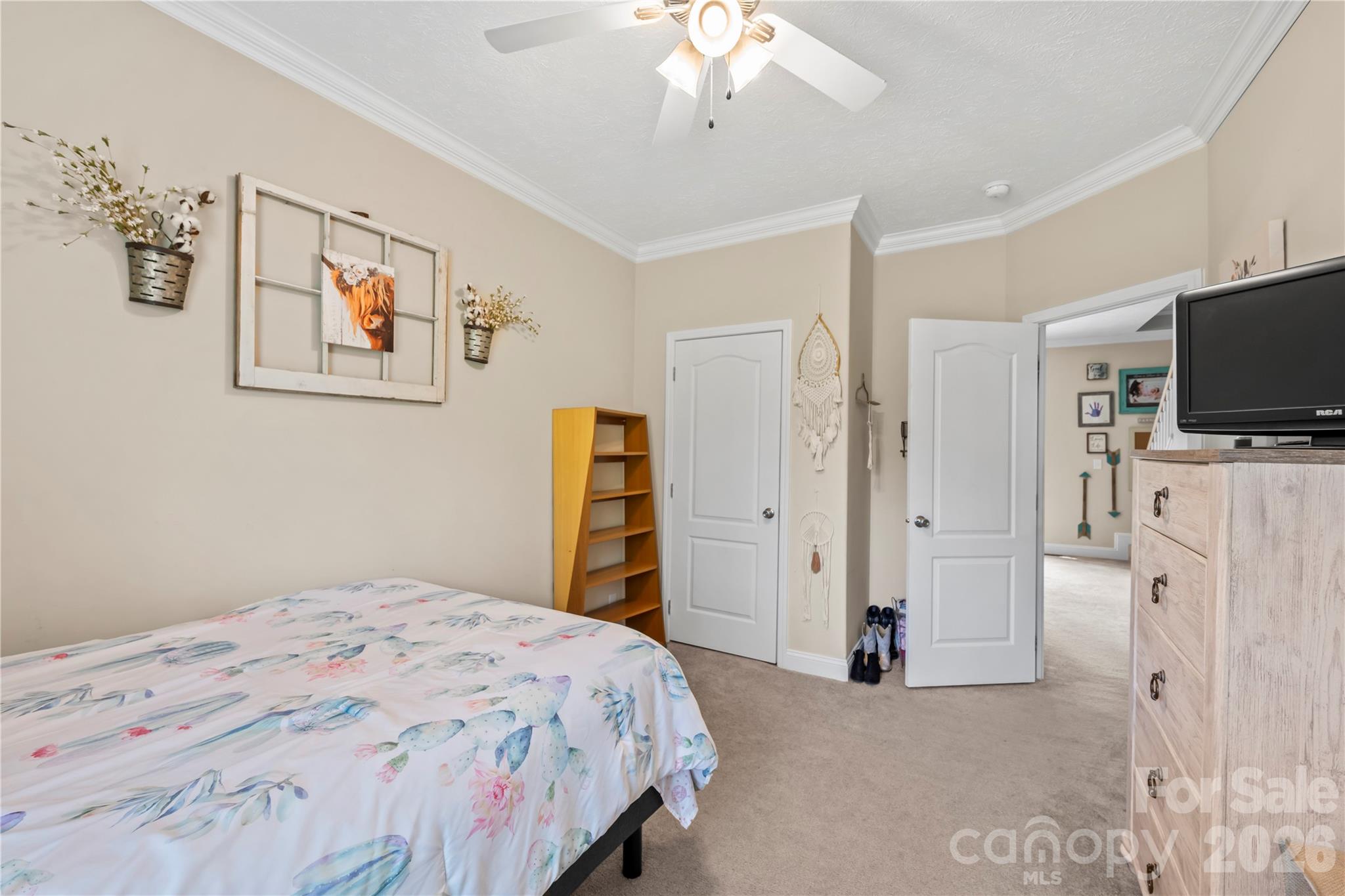 111 Robin Street Hendersonville NC 28739