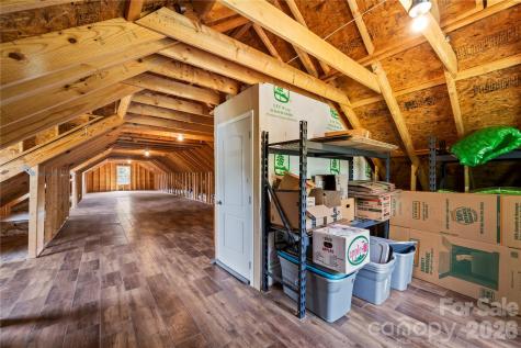111 Robin Street Hendersonville NC 28739