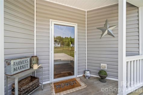 111 Robin Street Hendersonville NC 28739