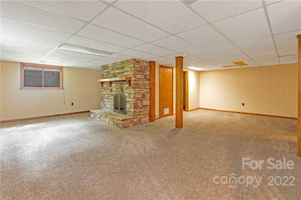 18 Adamswood Road Asheville NC 28803