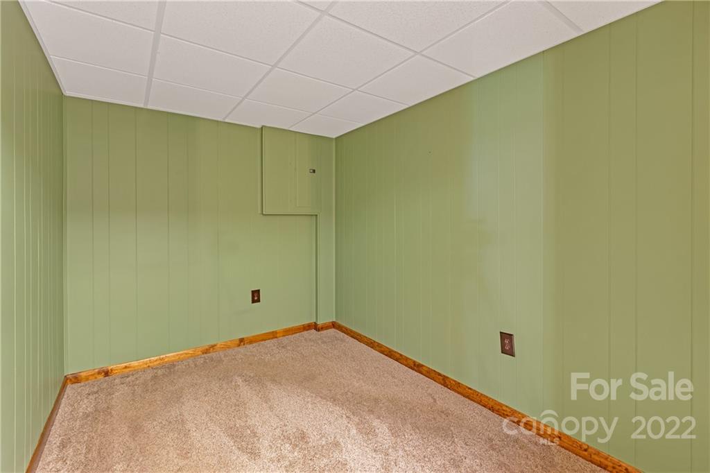 18 Adamswood Road Asheville NC 28803