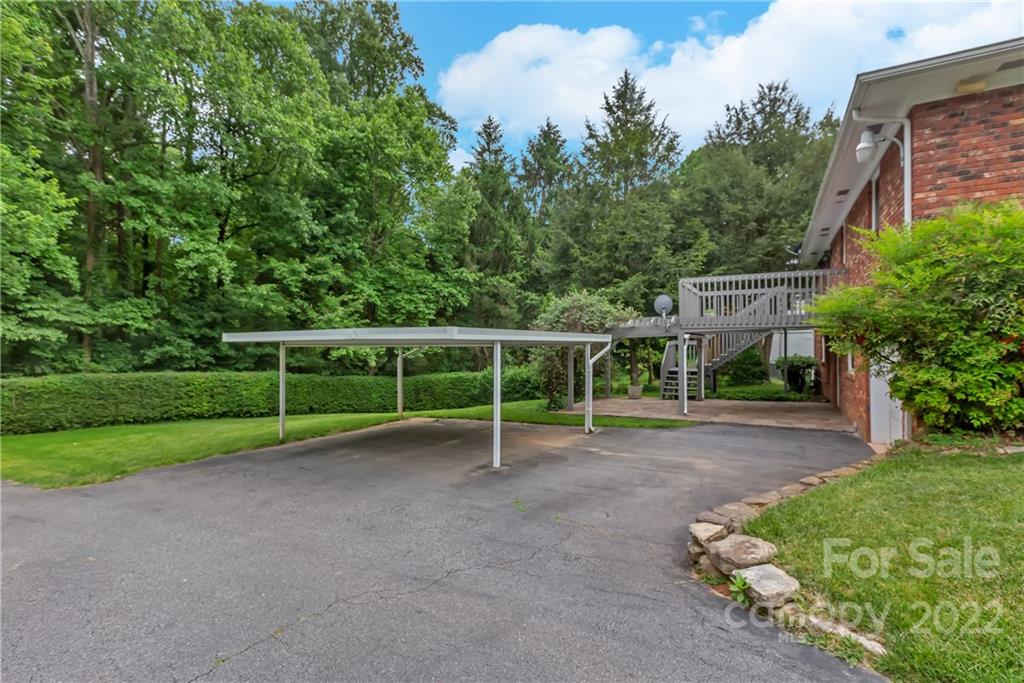 18 Adamswood Road Asheville NC 28803