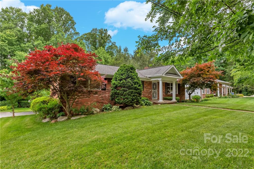18 Adamswood Road Asheville NC 28803