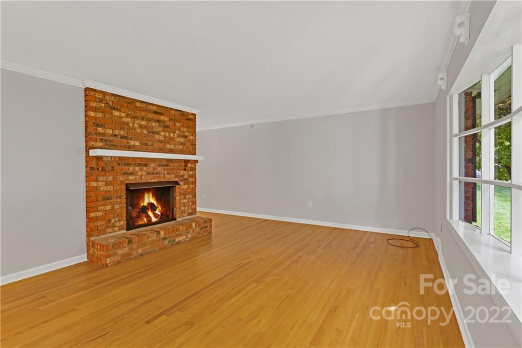 18 Adamswood Road Asheville NC 28803