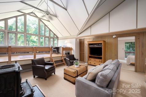 552 Avery Creek Arden NC 28704