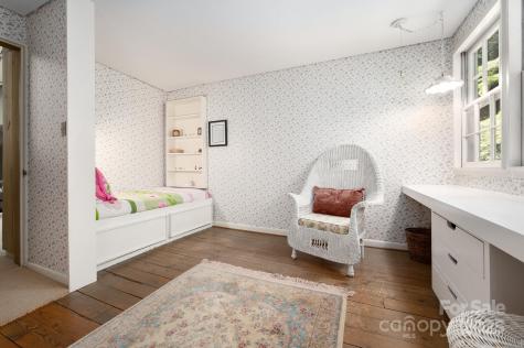 552 Avery Creek Arden NC 28704