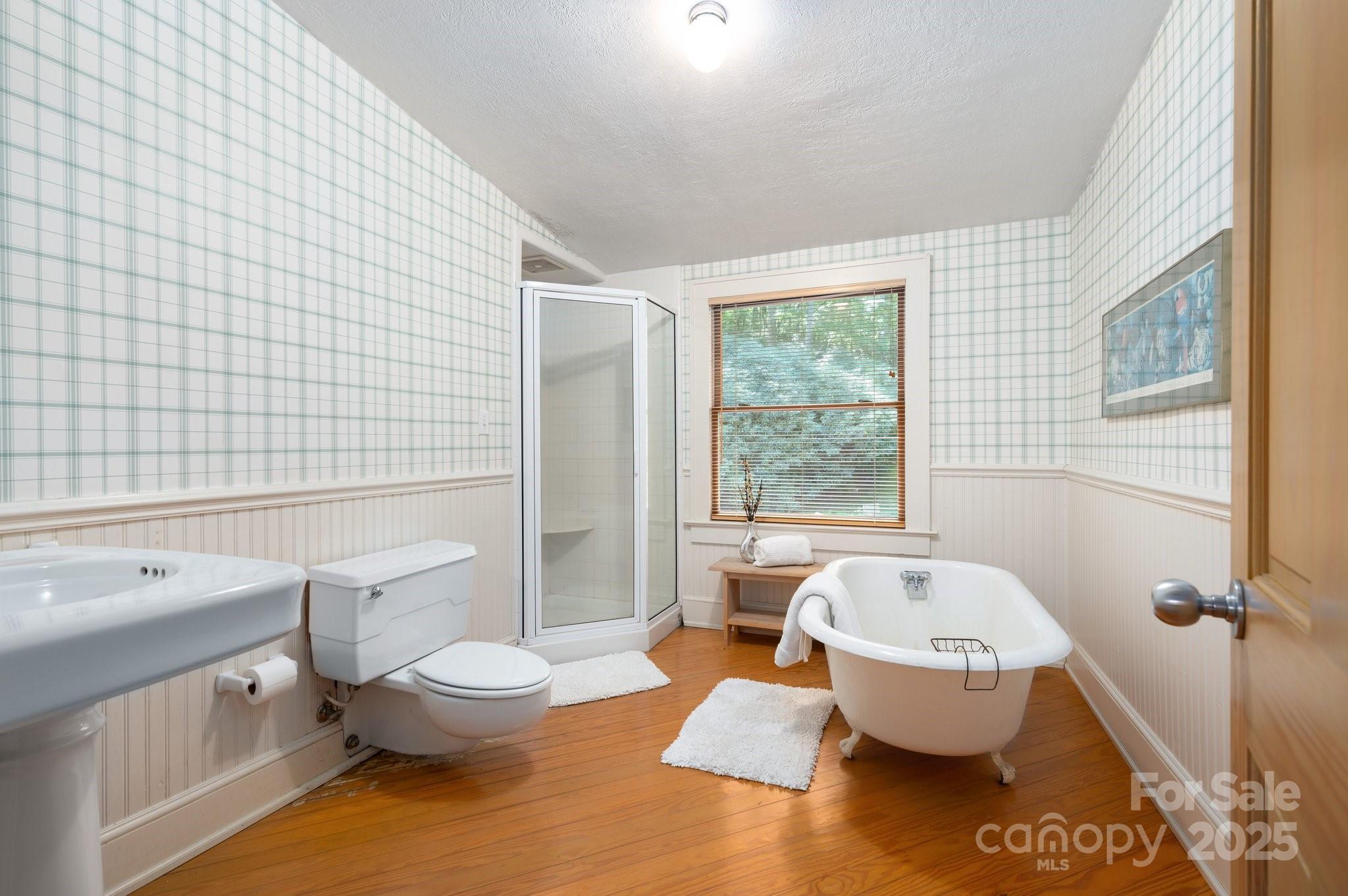 552 Avery Creek Arden NC 28704