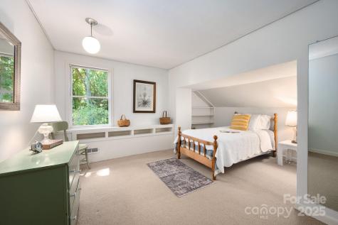 552 Avery Creek Arden NC 28704