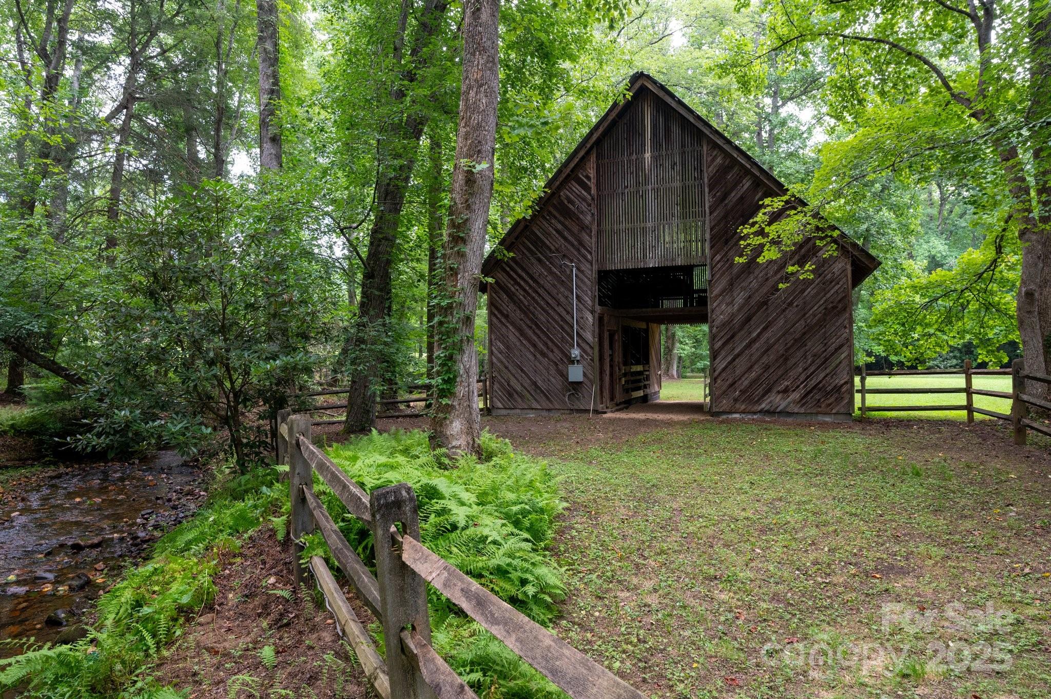 552 Avery Creek Arden NC 28704