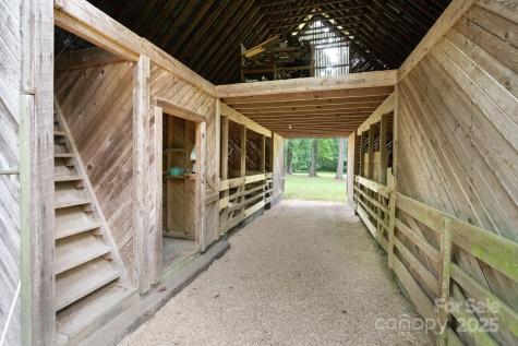 552 Avery Creek Arden NC 28704