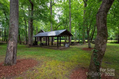 552 Avery Creek Arden NC 28704