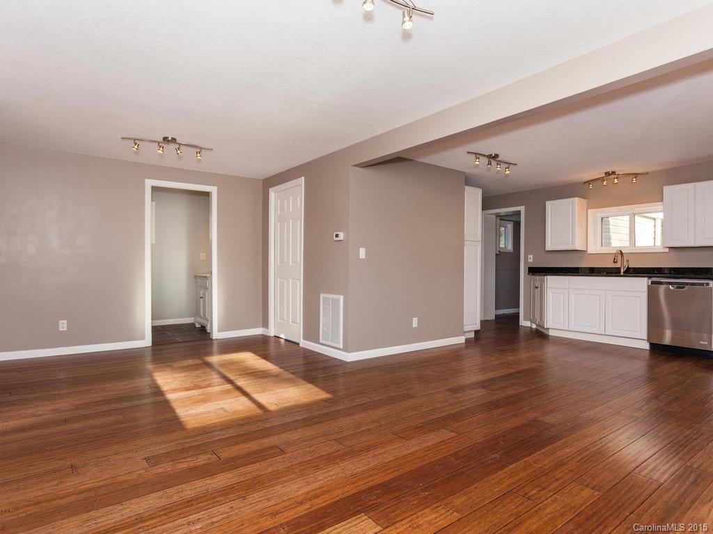 167 Lakeside Drive Asheville NC 28806