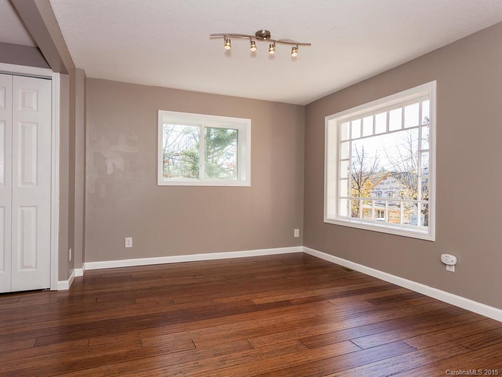 167 Lakeside Drive Asheville NC 28806