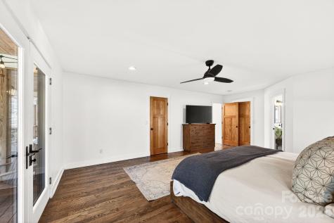 257 Jones Cove Road Asheville NC 28805