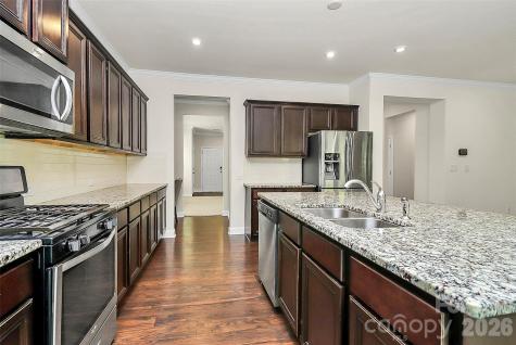 4523 Collingham Drive Charlotte NC 28273
