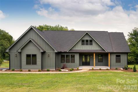 34 Old Souther Road Mills River NC 28759