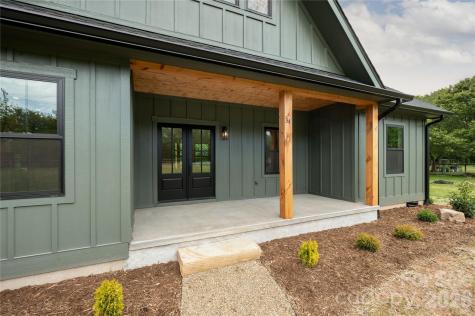 34 Old Souther Road Mills River NC 28759