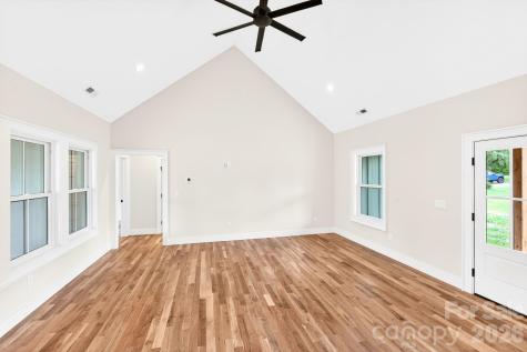 34 Old Souther Road Mills River NC 28759