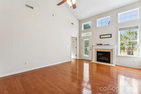 1046 Silver Gull Drive Tega Cay SC 29708