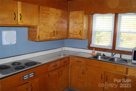 7 Noble Road Fairview NC 28730