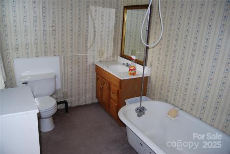 7 Noble Road Fairview NC 28730