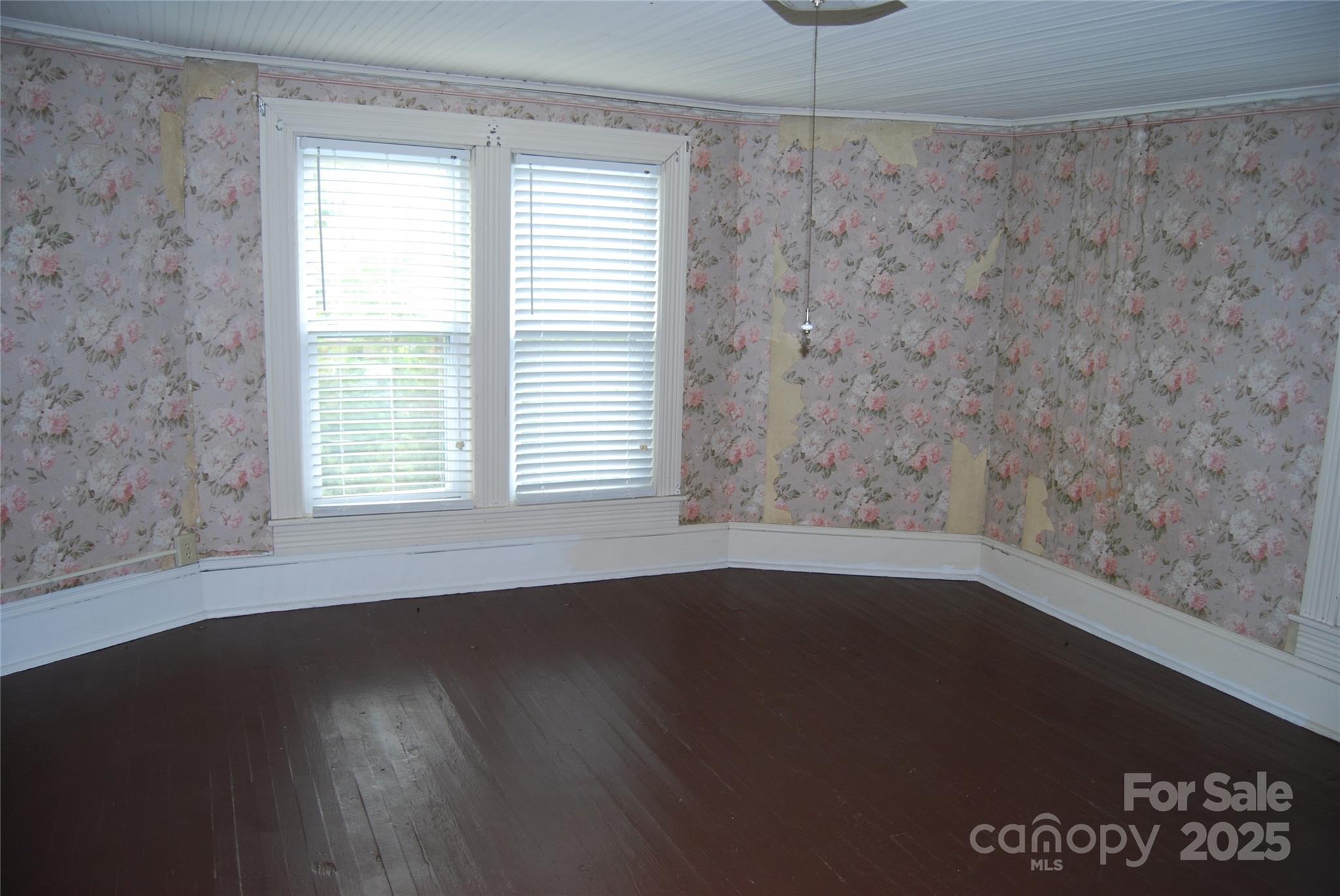 7 Noble Road Fairview NC 28730
