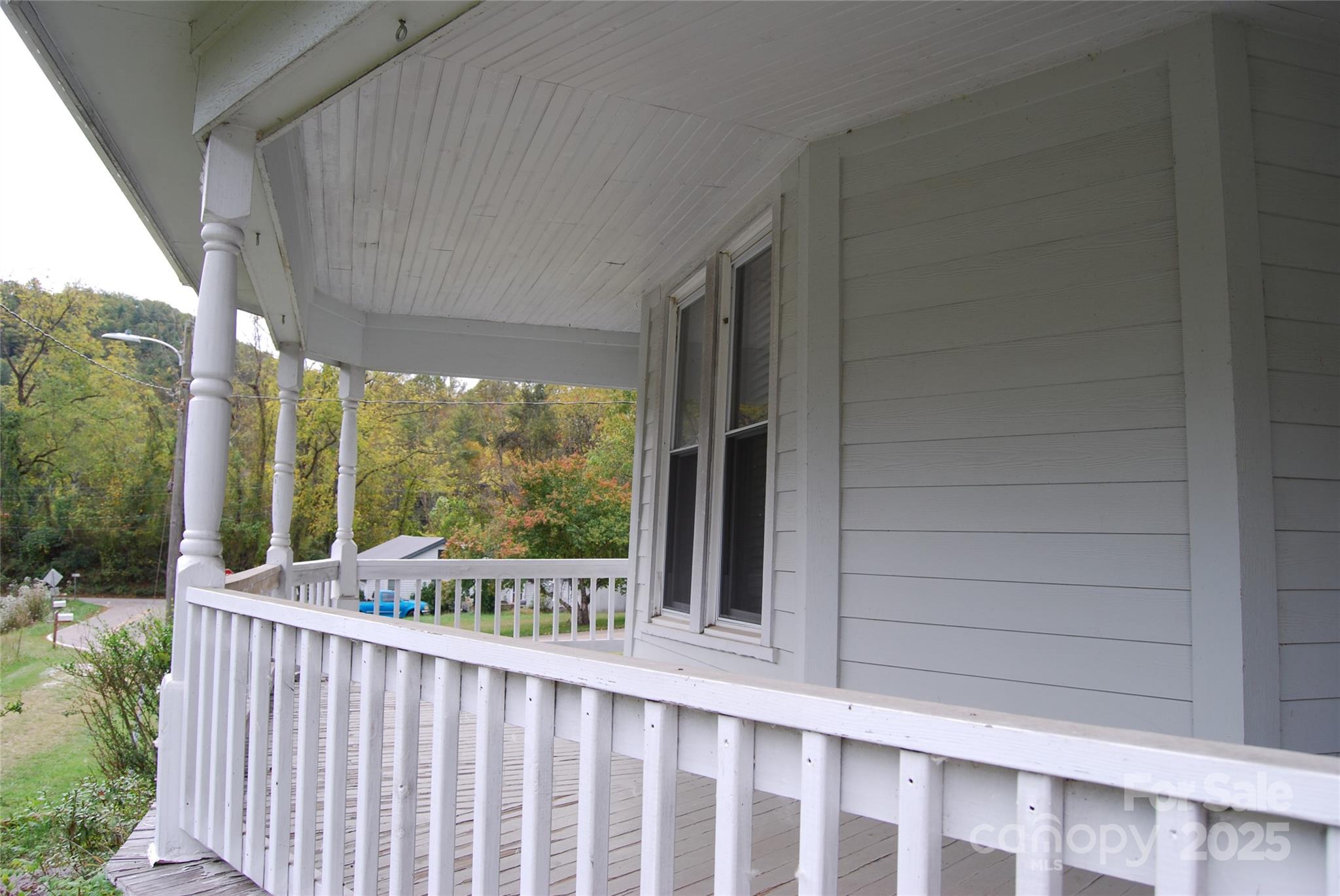 7 Noble Road Fairview NC 28730