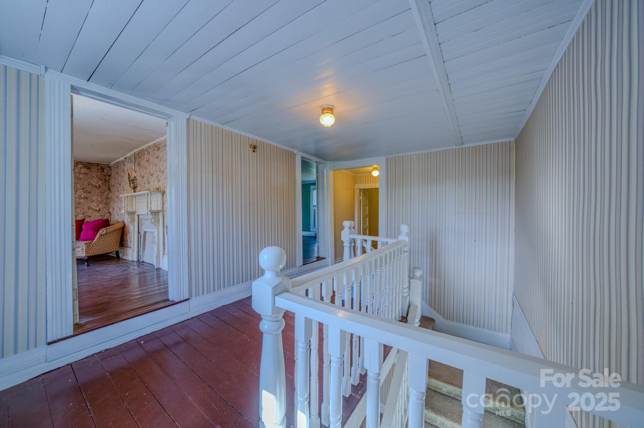 7 Noble Road Fairview NC 28730