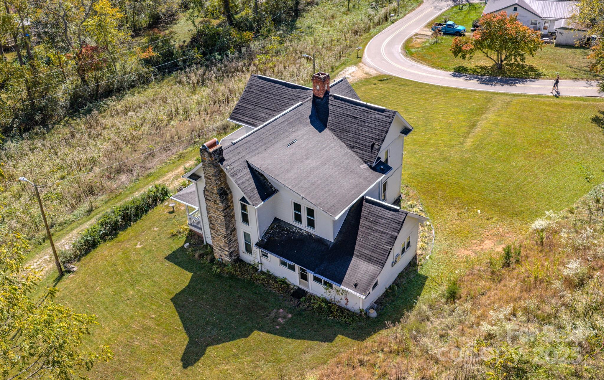 7 Noble Road Fairview NC 28730