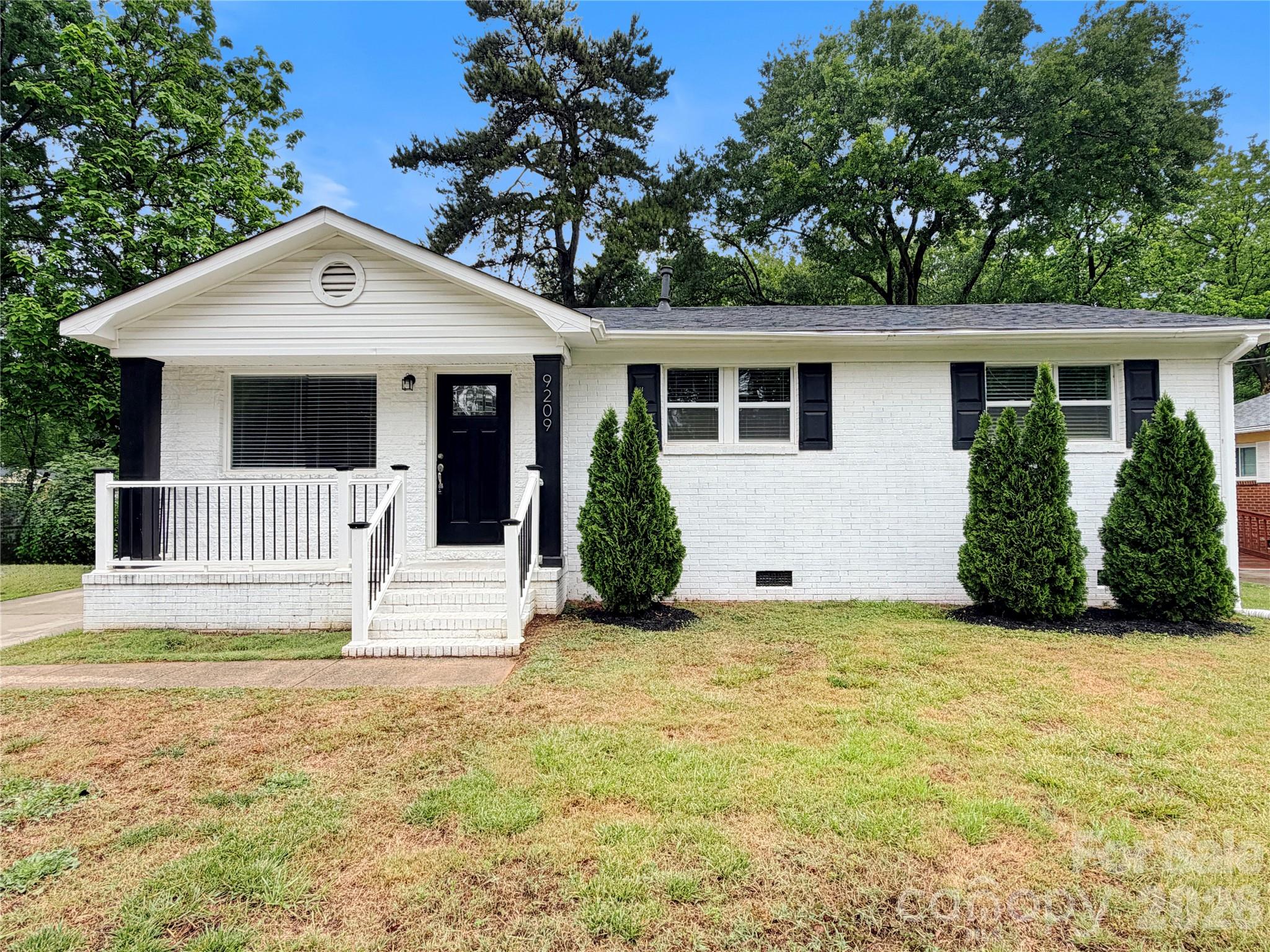 9209 Edgevale Drive Charlotte NC 28216