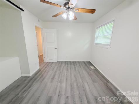 9209 Edgevale Drive Charlotte NC 28216