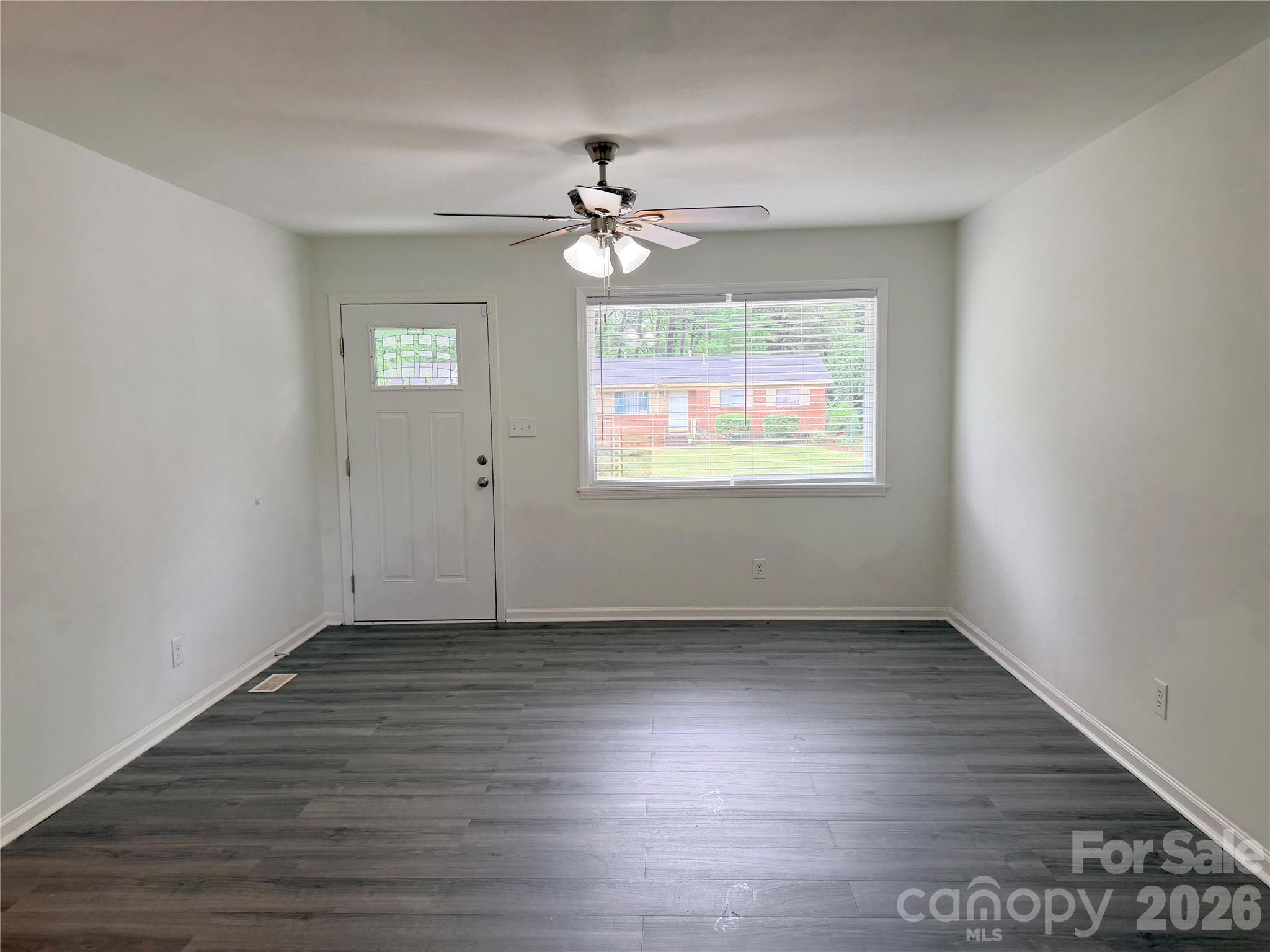9209 Edgevale Drive Charlotte NC 28216