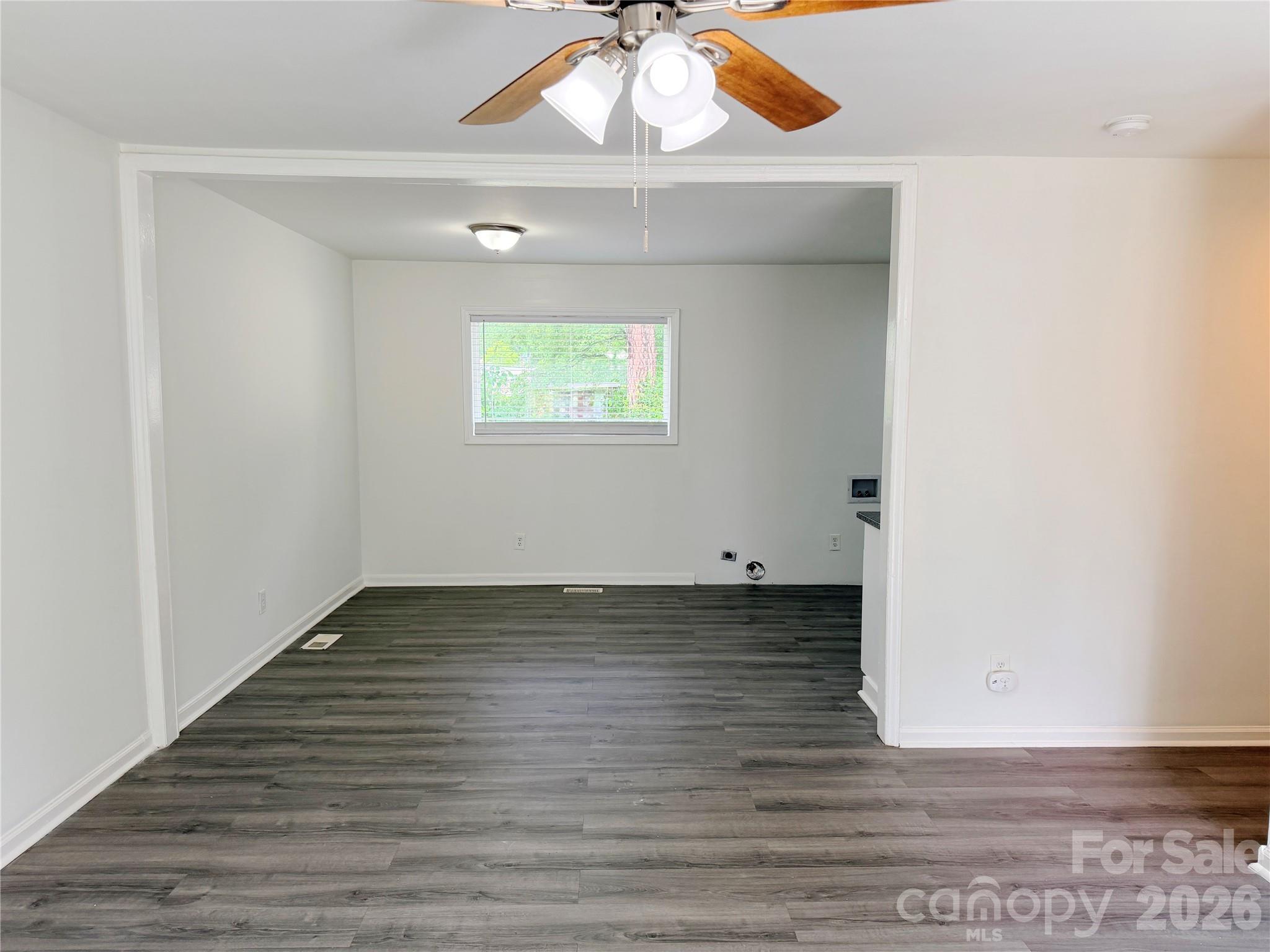9209 Edgevale Drive Charlotte NC 28216