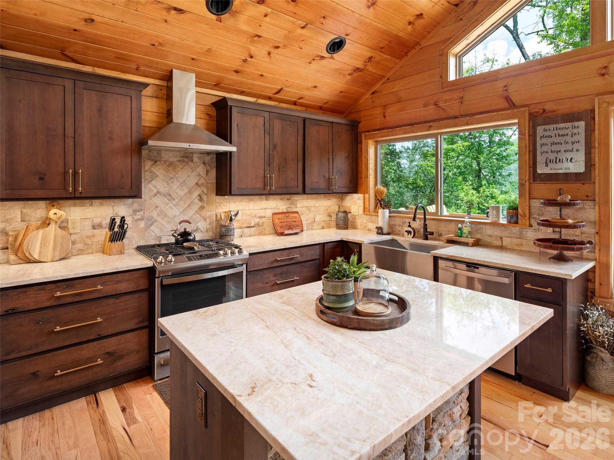 85 Iga Trail Maggie Valley NC 28751