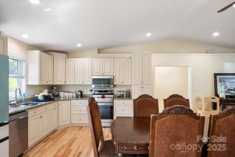 40 Alabama Avenue Marion NC 28752