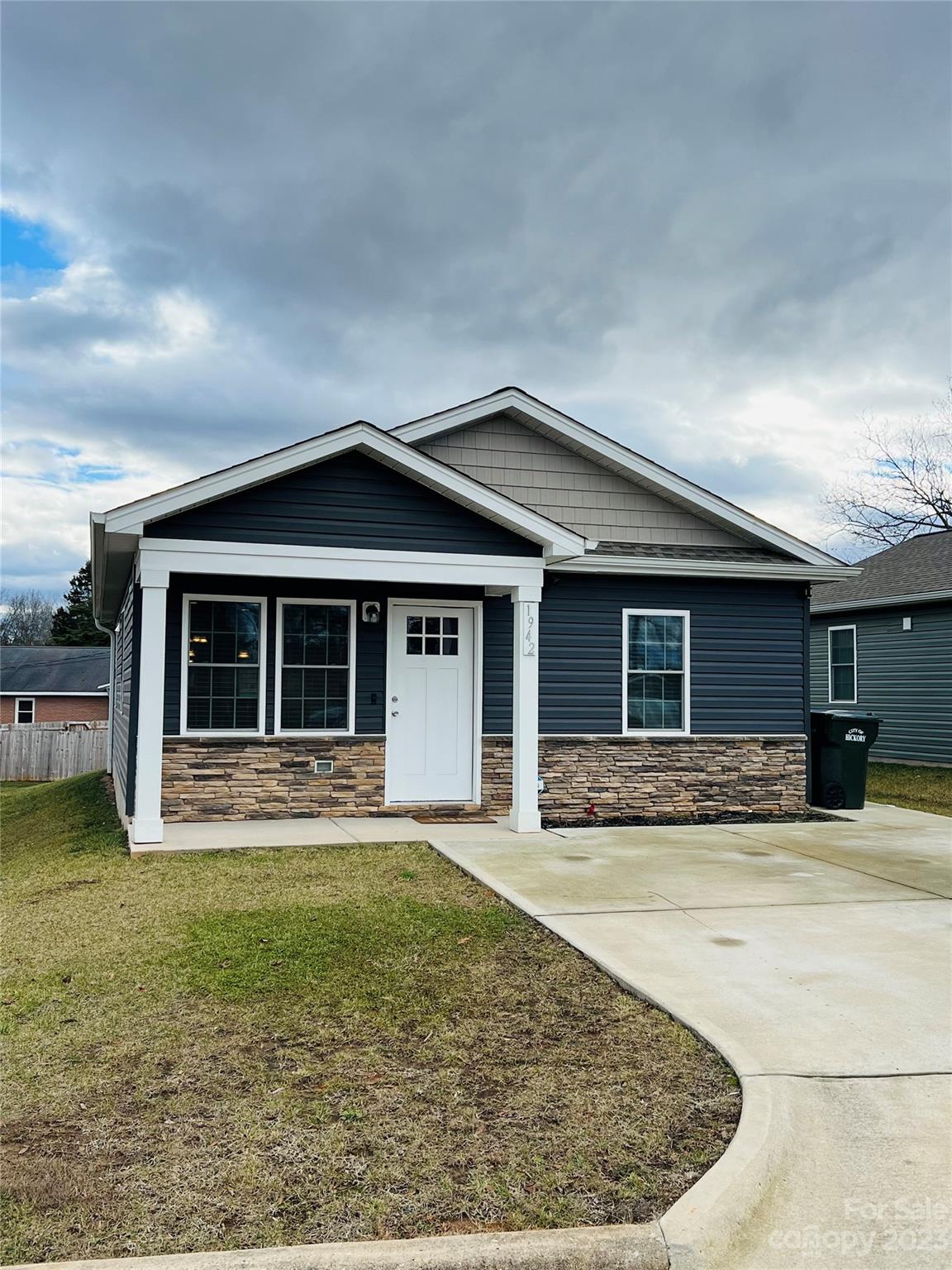 1942 11th Avenue NE Hickory NC 28601