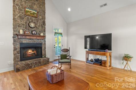 557 Luther Drive Iron Station NC 28080