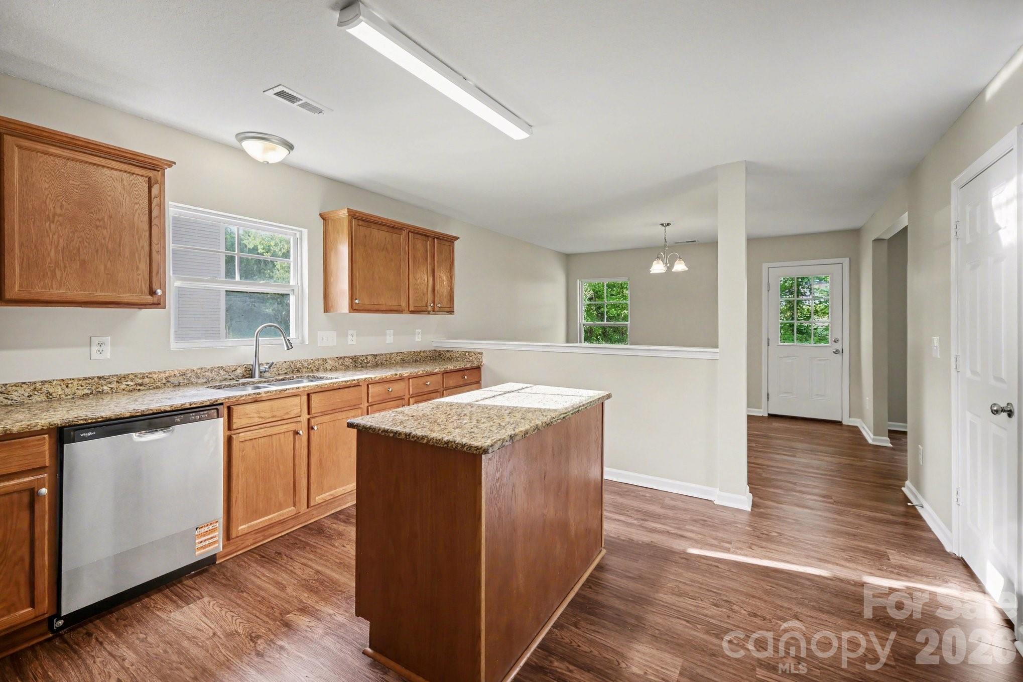 2021 Sonoma Valley Drive Charlotte NC 28214