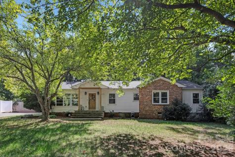 6213 Sharon Road Charlotte NC 28210
