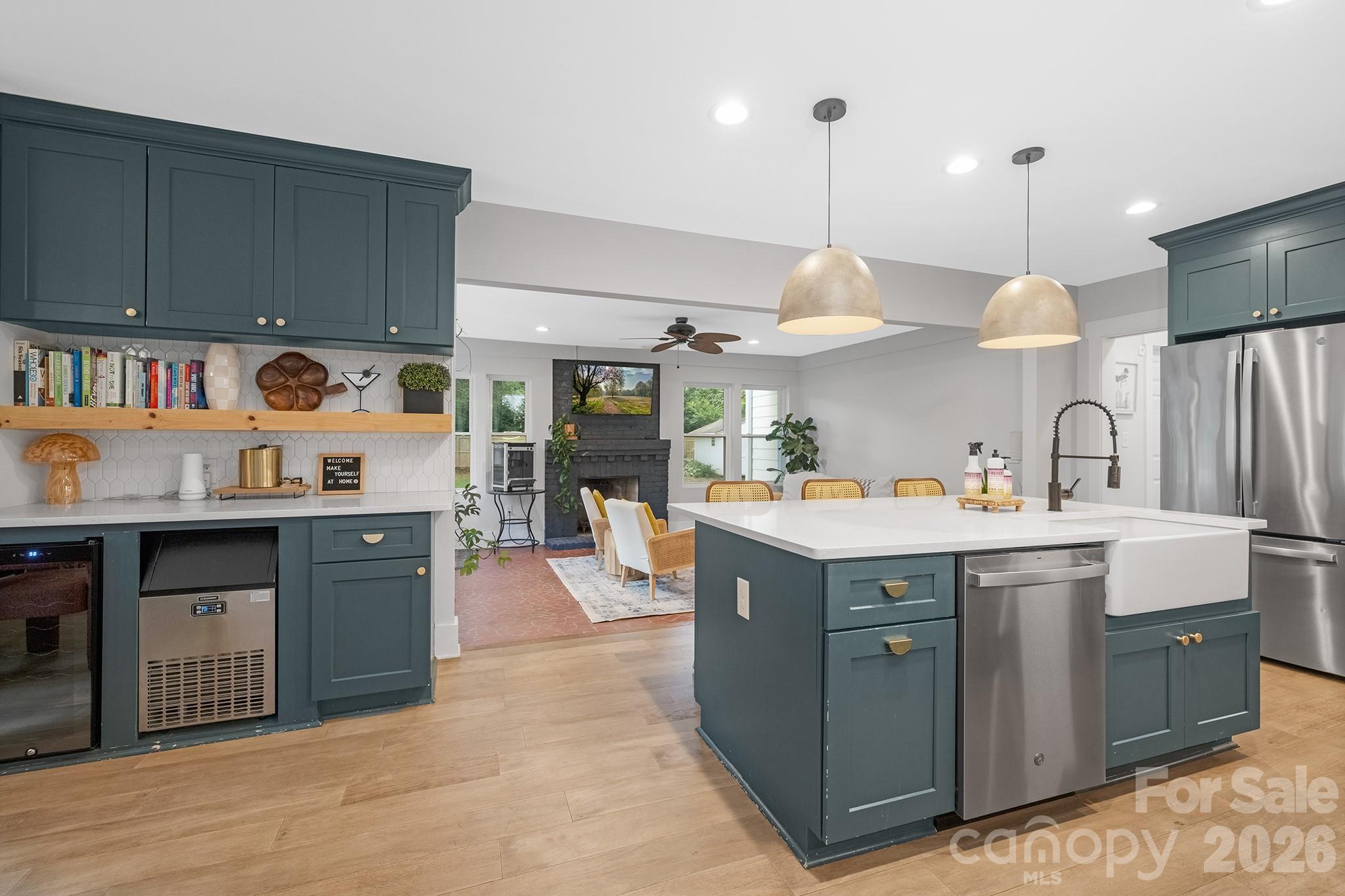 6213 Sharon Road Charlotte NC 28210