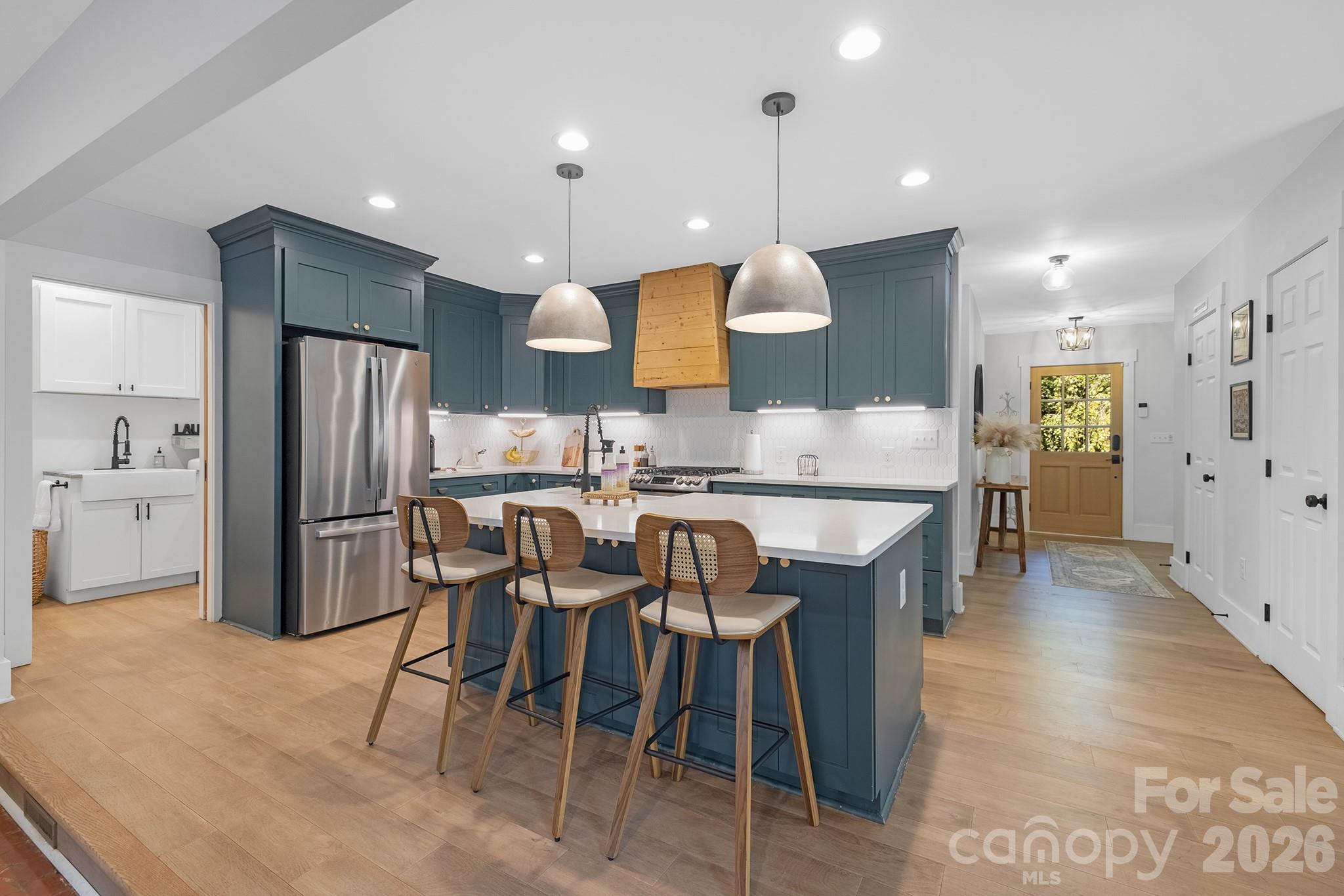 6213 Sharon Road Charlotte NC 28210