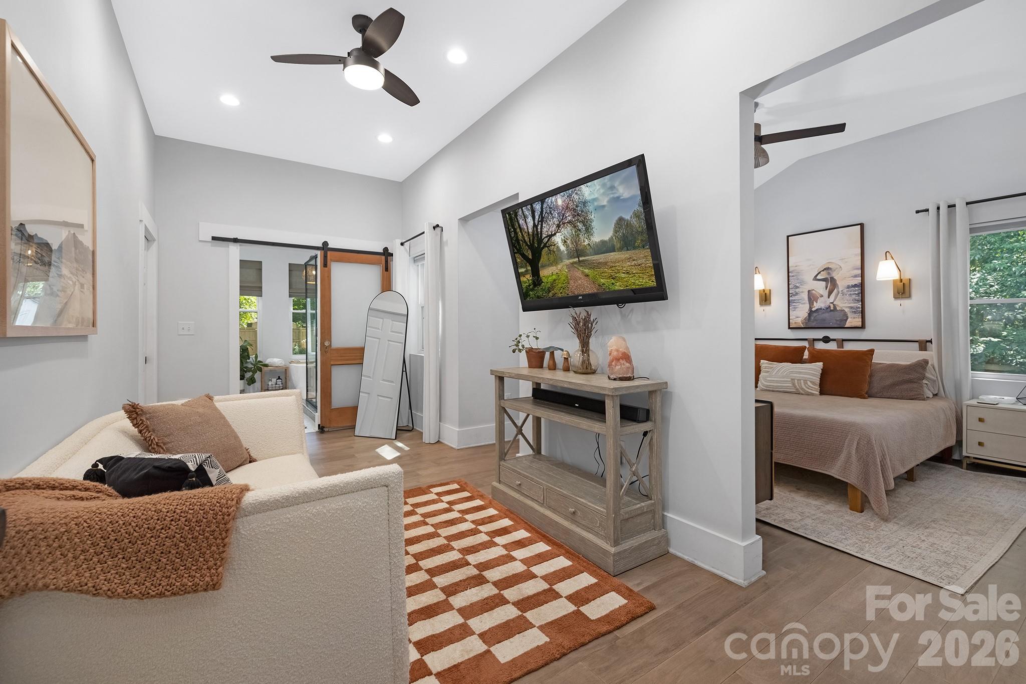 6213 Sharon Road Charlotte NC 28210