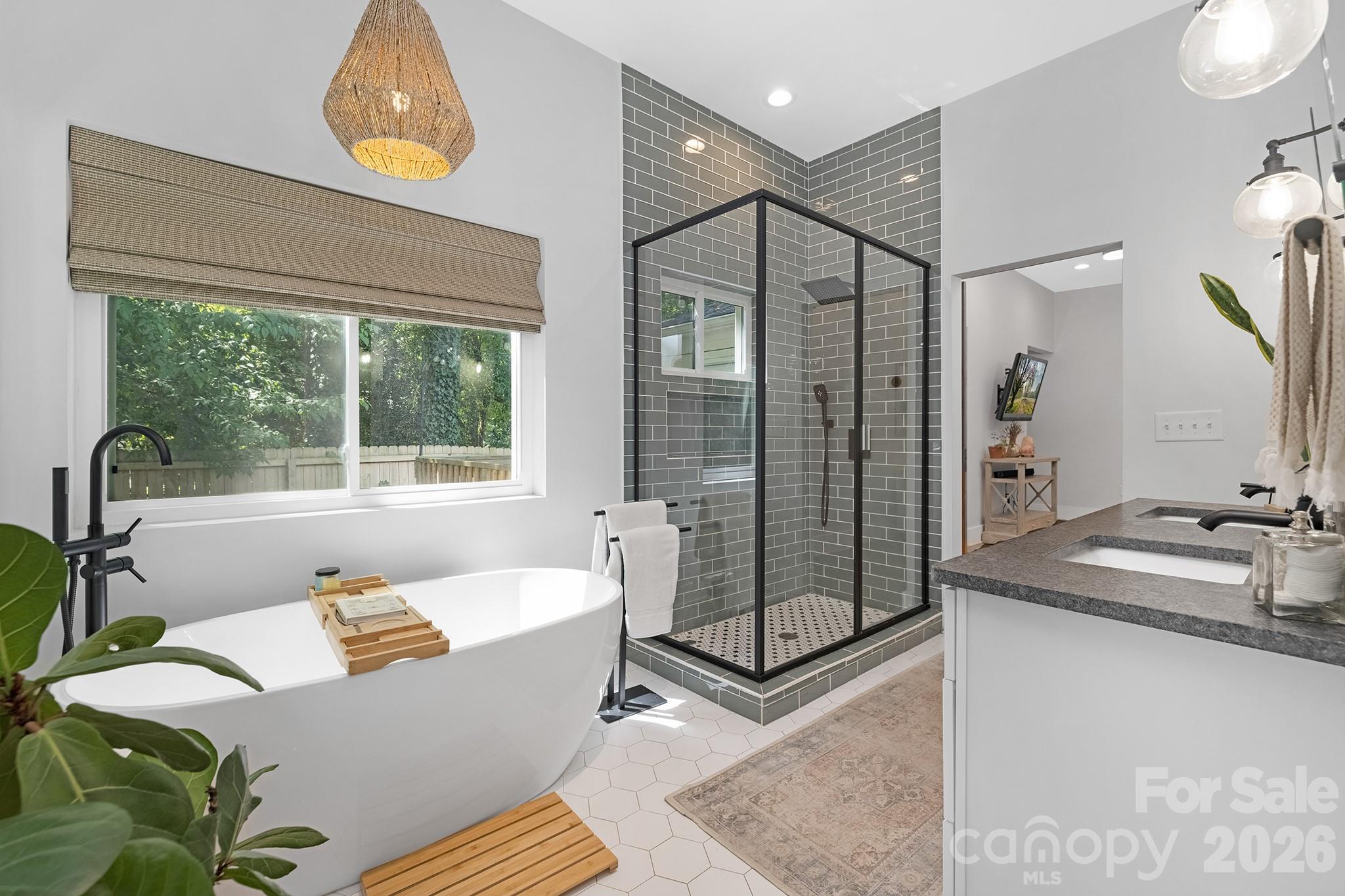 6213 Sharon Road Charlotte NC 28210