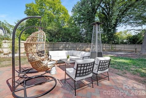 6213 Sharon Road Charlotte NC 28210
