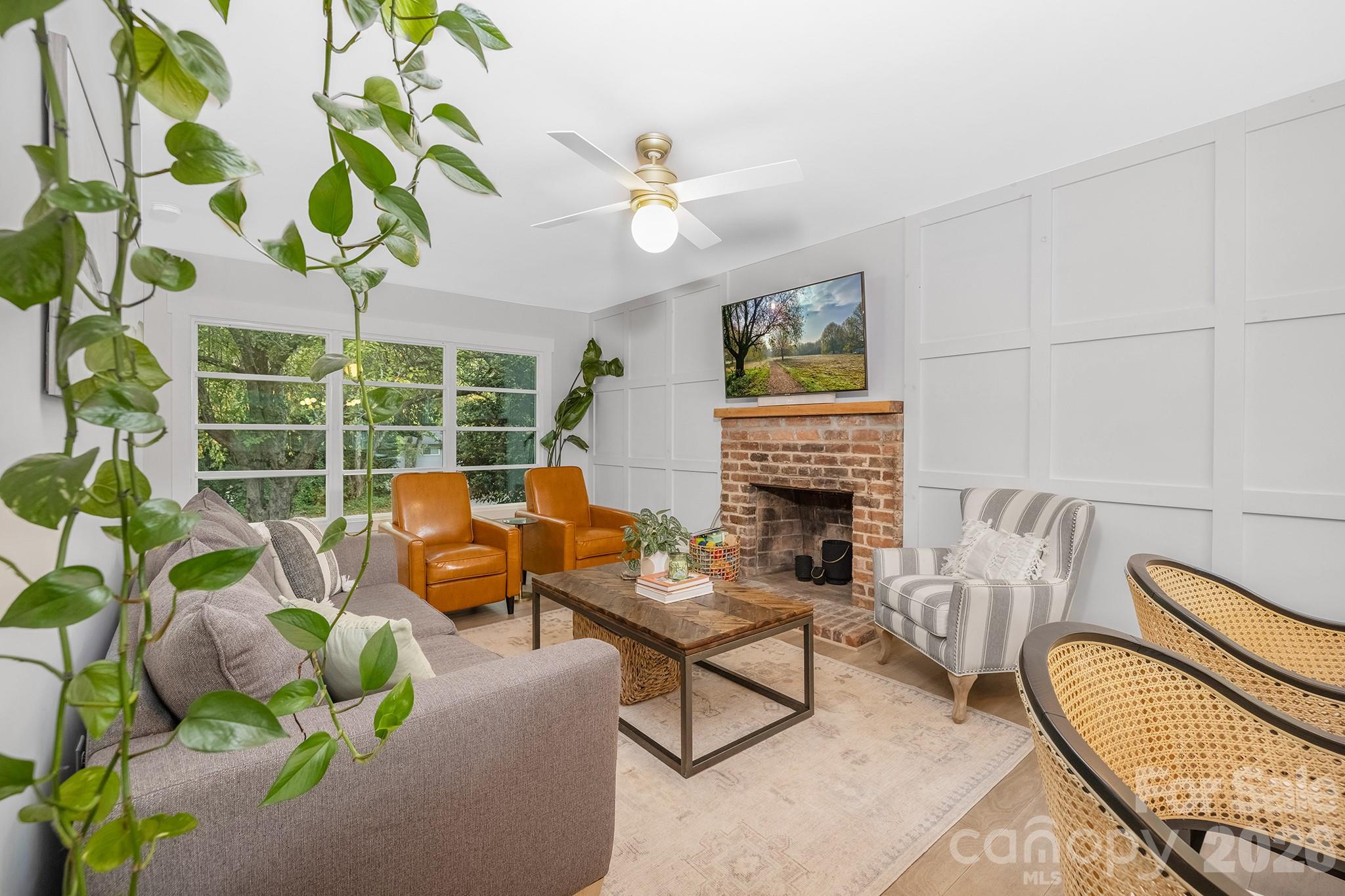6213 Sharon Road Charlotte NC 28210
