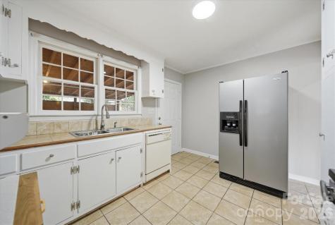 212 Newland Place NW Lenoir NC 28645