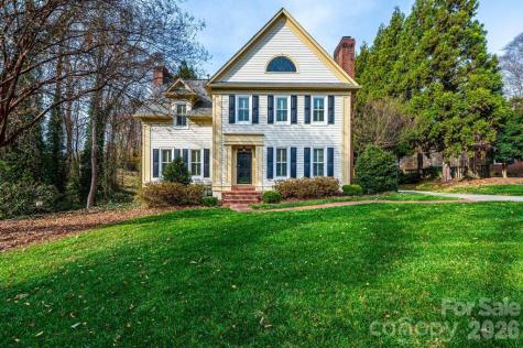 560 20th Avenue Court NW Hickory NC 28601