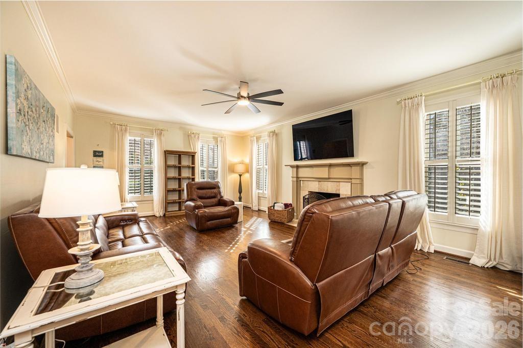 560 20th Avenue Court NW Hickory NC 28601